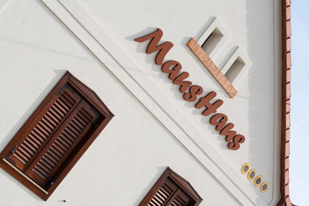Maushaus Hotell Vemend Eksteriør bilde