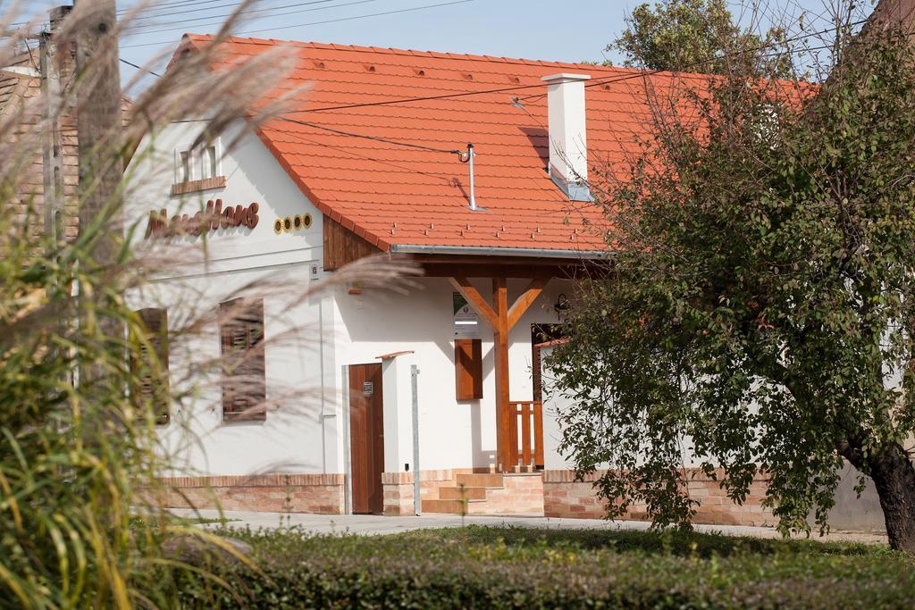 Maushaus Hotell Vemend Eksteriør bilde